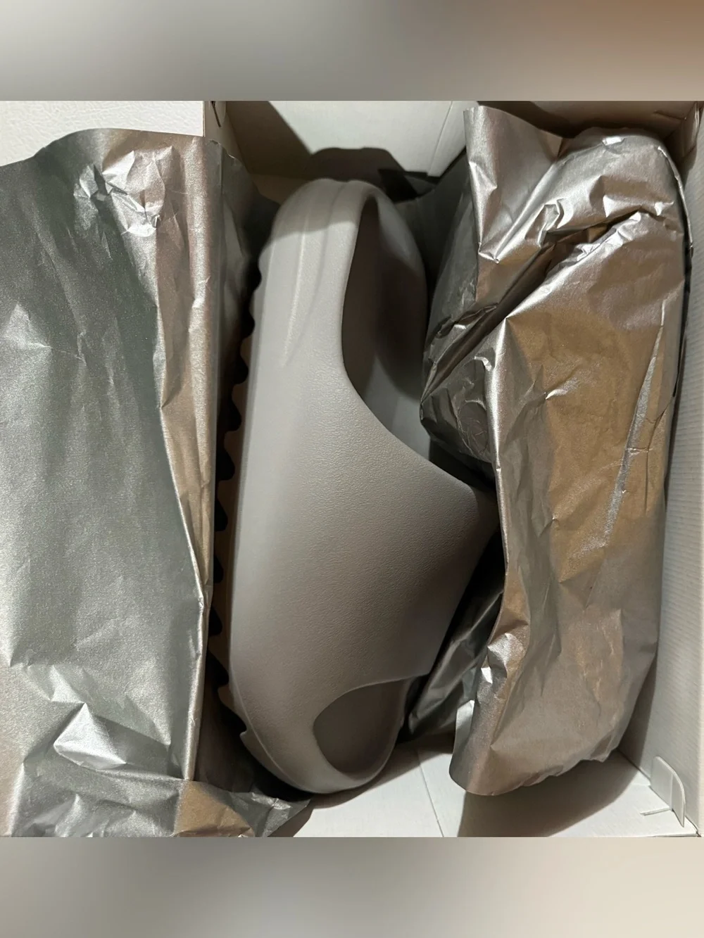 Yeezy Slides Gray